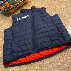 Nike NFL Team Apparel New England Patriots WITH FLAWS Reversible Puffy Vest XL